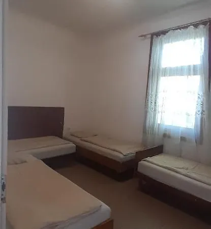 Aqua Hostel *