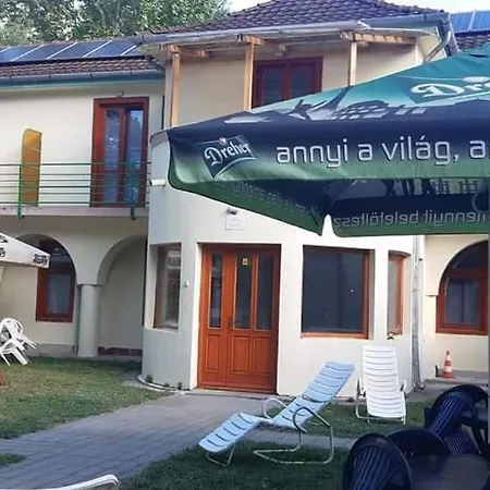 Aqua Hostal *
